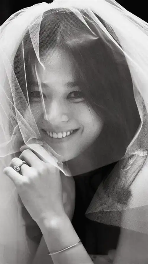 宋慧乔婚纱照