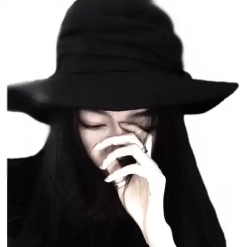 适合酷酷的女生头像,霸气冷酷无情的真人表情,我就是女王