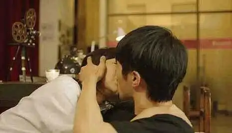 王俊凯拍吻戏了和御用女主再次合作粉丝气得我差点变黑粉