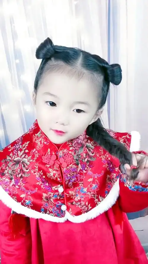 公主编发#3到12岁的小女孩扎这款发型,没想到这么美,可爱大方美翻了