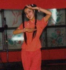 佟丽娅青涩泳装照曝光 童年撞脸蒙奇奇(组图)【4】