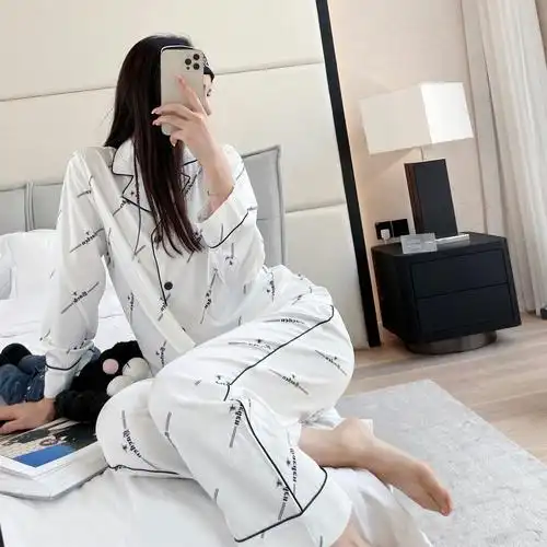 睡衣秋季真丝高级时尚洋气大牌长袖长裤个性睡衣