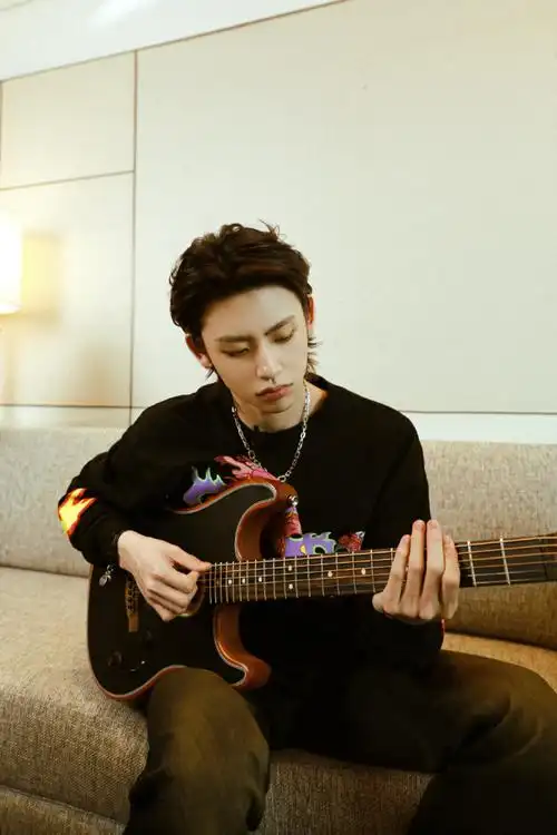 #音你而来今日开播##小鬼官宣加盟音你而来#