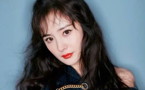 杨幂性感写真图片壁纸-美女壁纸-高清美女图片-第4图-娟娟壁纸