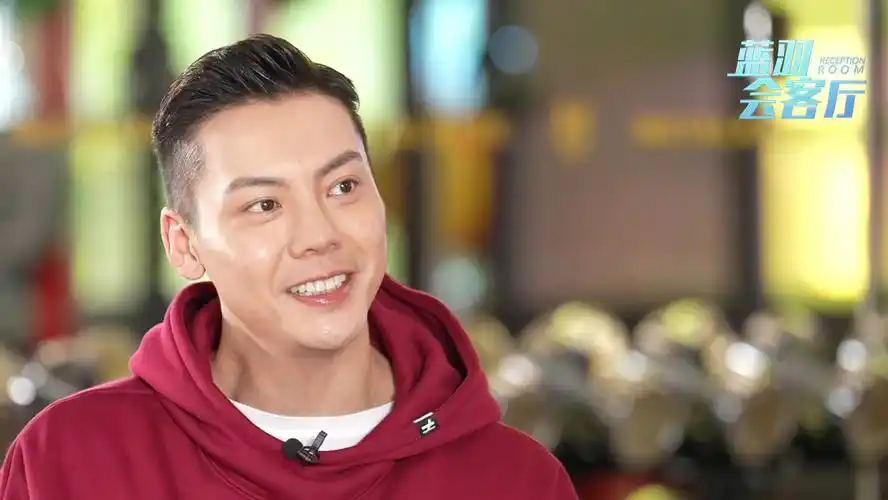 《蓝羽会客厅》英皇电影行 | 陈伟霆:钢铁意志,铸就更好的自己