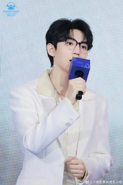 bolon眼镜品牌全球代言人王俊凯