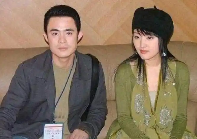 赖文峰为啥不娶杨钰莹杨钰莹为何至今不结婚