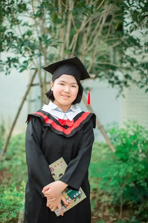 学院路小学毕业照——个人写真照