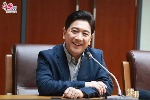 水均益:传统媒体应该心悦诚服地接受新媒体