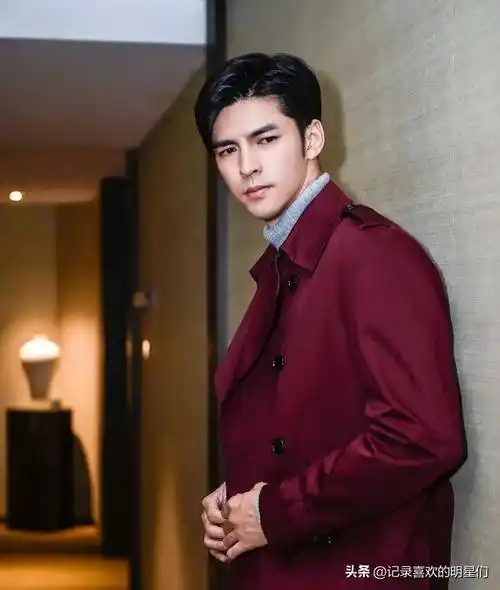 盛势中的男主角徐峰真帅气,男人味十足哦,行走的荷尔蒙!