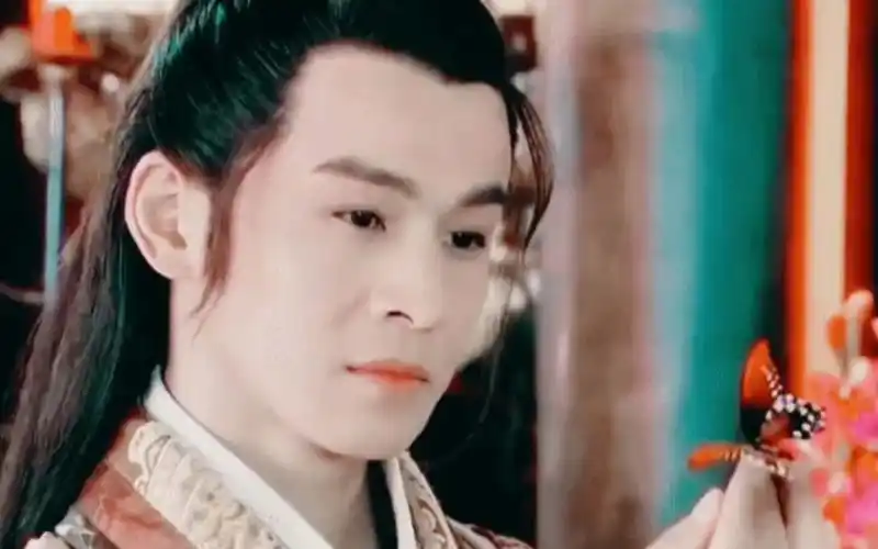 斯哈斯哈#乔振宇 #这谁顶得住啊 #盛世美颜 #这该死的魅力 #行走