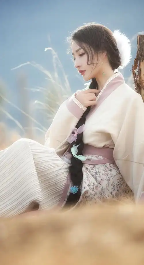 古风美女淡雅图片