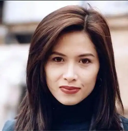 年轻时的邵美琪众所周知,邵美琪被广大朋