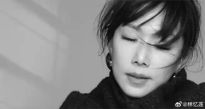 #林忆莲开启不完全自救手册##林忆莲是你治愈了我的孤单#