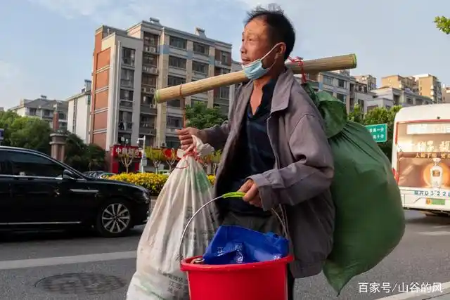 农民工发明的扁担,真是高手在民间