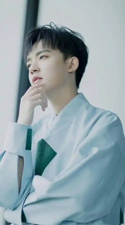 手机壁纸李明德