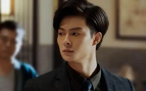 张铭恩和徐璐谈恋爱火了,但是作为演员却有很多不为人知的故事