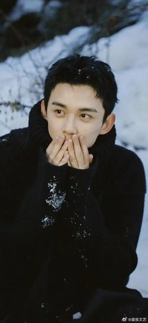 吴磊少年感与性张力并存##吴磊戏里戏外反差感##吴磊糙汉与少年