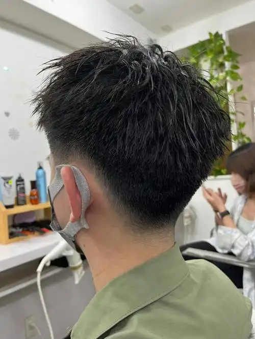 男生锡纸摩根烫来喽适合各种发质好打理