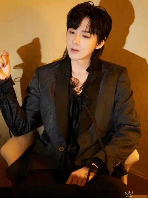 817造型完美刘宇宁