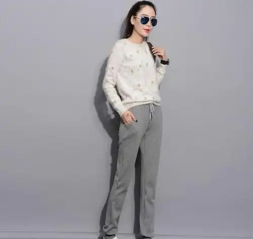 女生穿灰色运动裤如何搭配才能显出个人美试试这4种搭配吧