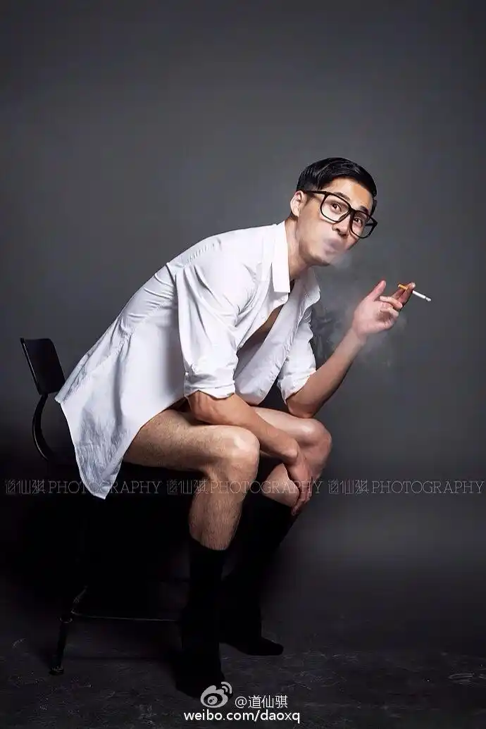 性感肌肉男模马术制服诱惑_高清图集_新浪网