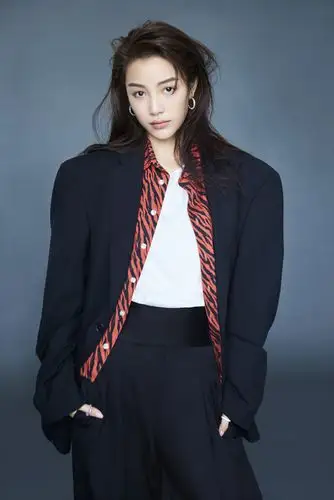 美女明星张楠时尚性感写真图片