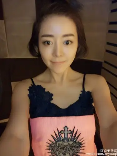 安又琪录新歌晒卖萌笑容 粉丝:十周嫁出去