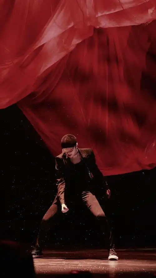 张艺兴舞蹈风暴