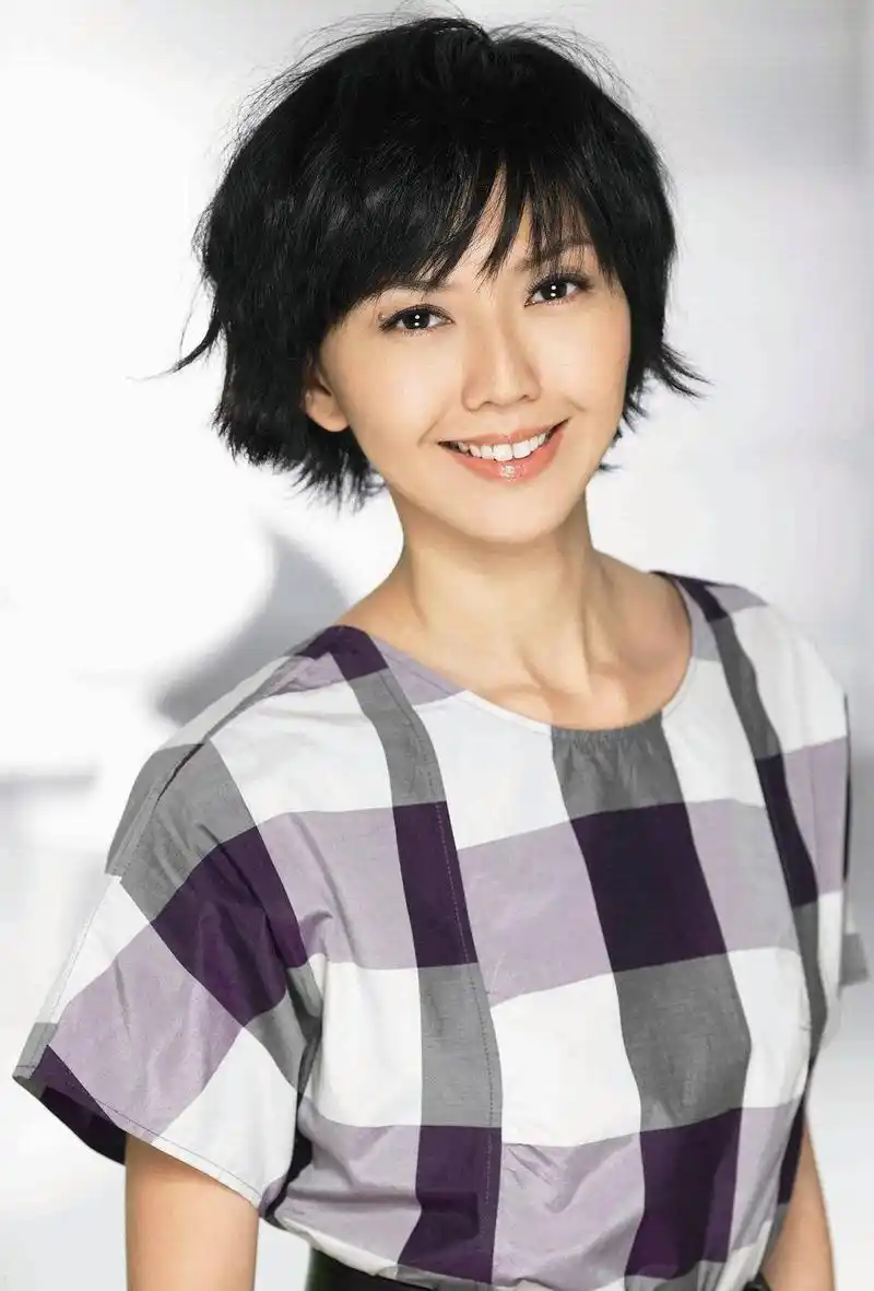 孙燕姿正式回应"ai孙燕姿":凡事皆无所谓,思想纯净已足够