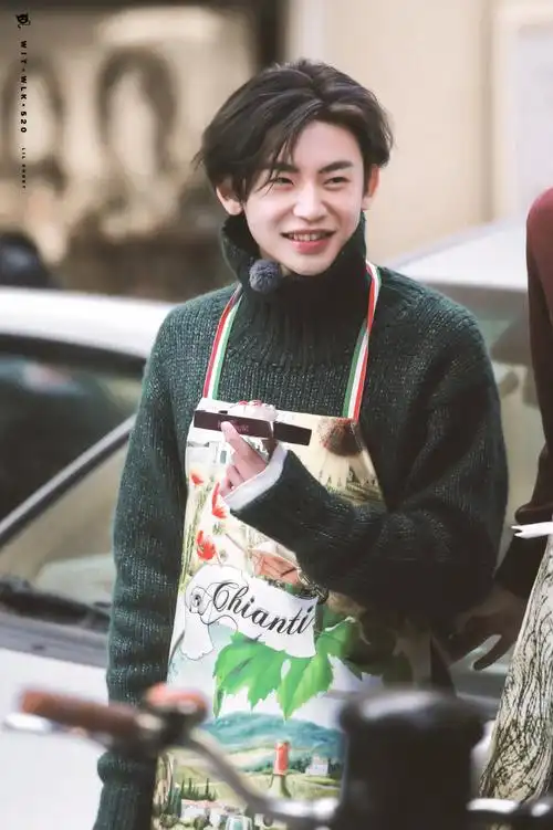 小姐姐花店小鬼 - 堆糖,美图壁纸兴趣社区