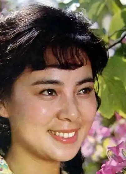 回顾:北京女演员傅春英邀装修工进门,因一个笑容,生命定格在38岁