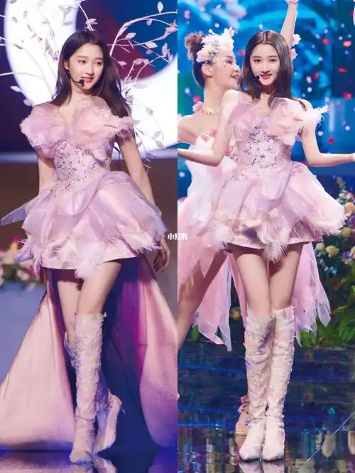 关晓彤双台春晚造型花仙子降临人间啦