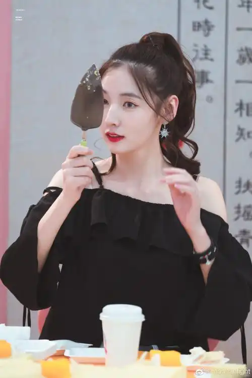 赵粤硬糖少女303第一主舞# [可爱][可爱]#. 来自moonanlight - 尾博