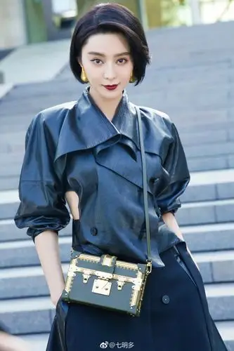 组图:范冰冰短发造型帅翻天