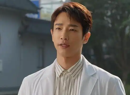 又来了47岁和小6岁高伟光演姐弟恋让年轻女演员咋玩啊