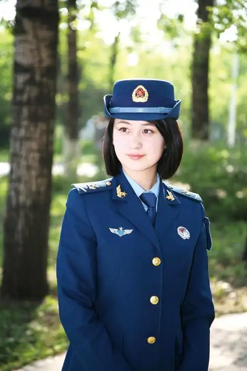 真漂亮:解放军魅力女兵能文能武气质过人_高清图集_新浪网