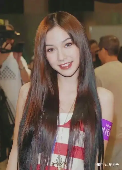 刚出道时照片曝光没有找到自我的angelababy每张看着都像别人