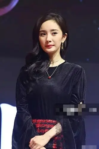 离开修图的杨幂,被网友吐槽31岁都老成这样了