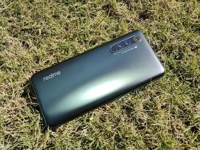 最有性价比骁龙865?65w闪充 6400万四摄,3599元真香!_易看资讯网