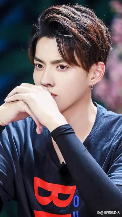 看了吴亦凡事件,我悟出4条强势妈妈对孩子的危害,共勉