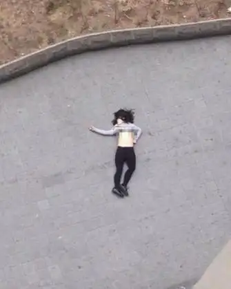 双胞胎姐妹跳楼一死一伤网友冲动是魔鬼组图