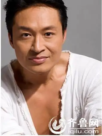 李亚鹏张默马景涛于震黄毅清 曾对女人拳打脚踢的男星