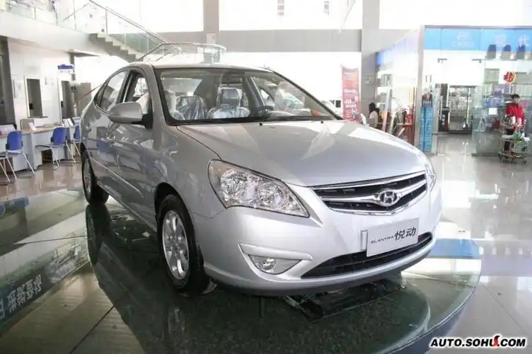 p>现代悦动与老款伊兰特相同,悦动仍采用1.6l和1.