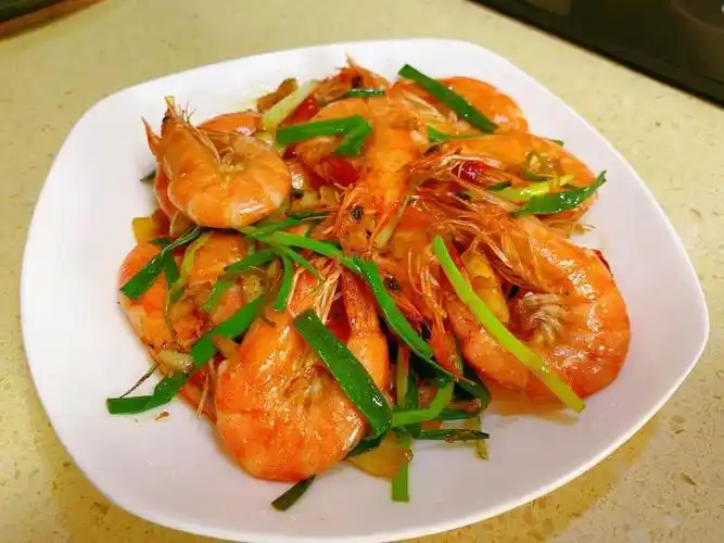 第3步(炒虾(快手,简单家常菜)的做法)