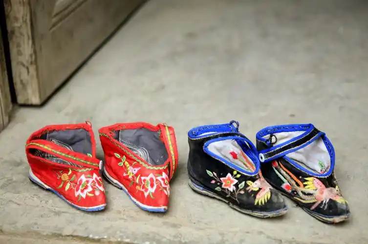 中国最后的小脚女人…三寸金莲,文字,摄影:刘忠仁於2017.2.28摄