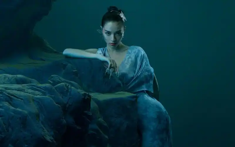 钟楚曦镜花水月国风高清桌面壁纸