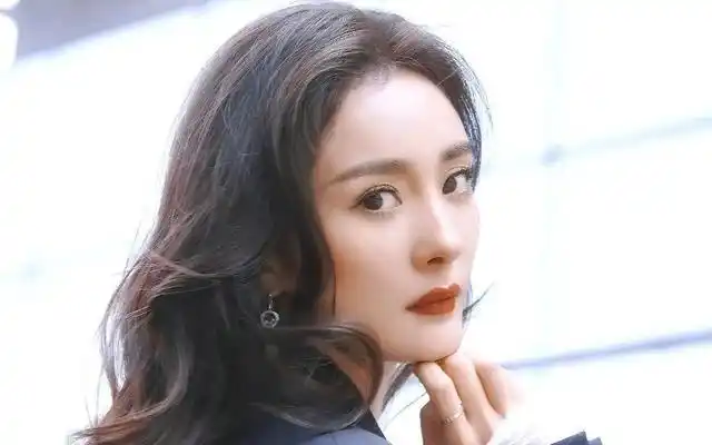 惊艳时光的美人杨幂,精美绝伦的美丽