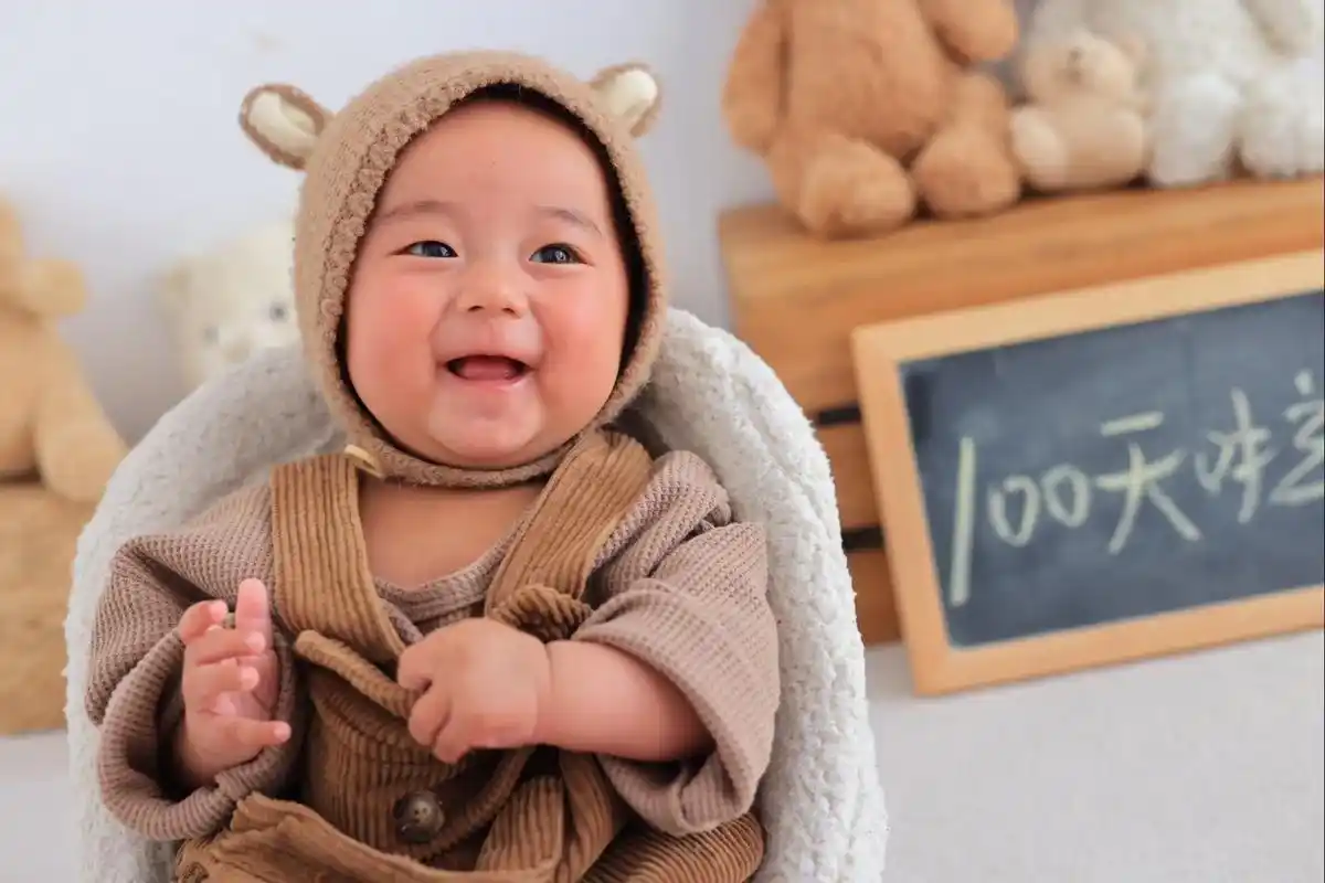 宝宝百天照 #治愈系笑容宝宝  923938333332  - 抖音