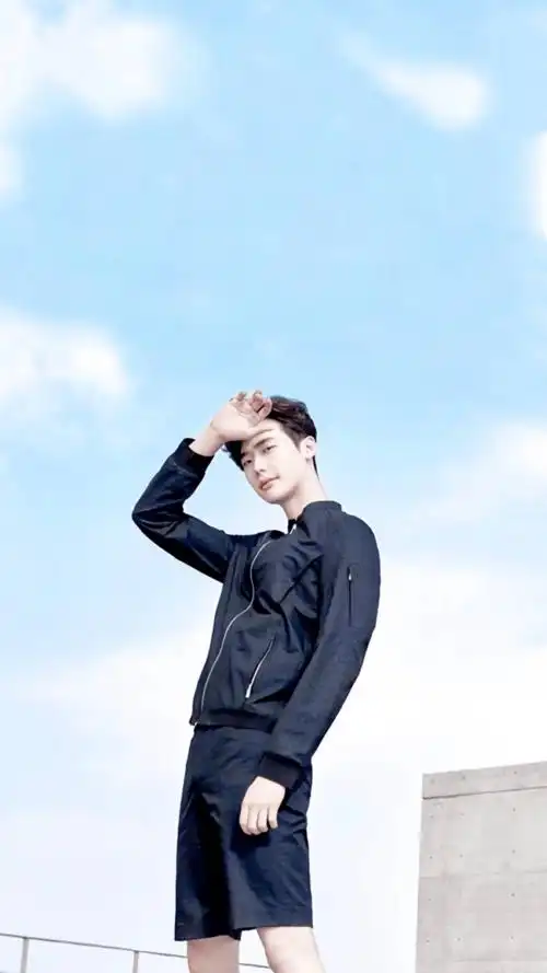 手机壁纸李钟硕